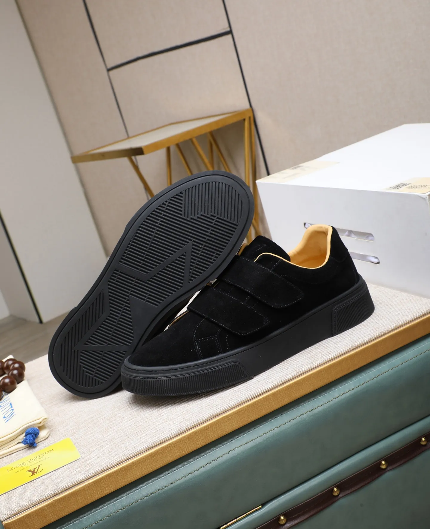 Men's shoes 💰460 [LV～] Men's casual shoes 2025z cabinet sales simultaneously 🔶Size: 38-44 #️⃣ 🔷3 colors🔜The upper is made of multi-material splicing➕cow leather lining, comfortable and breathable, sole: original comfortable and wear-resistant outsole, ⚠️real thing📱photographed🎬real thing is better📢📢📢